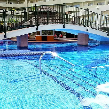 Apartment Benal Beach